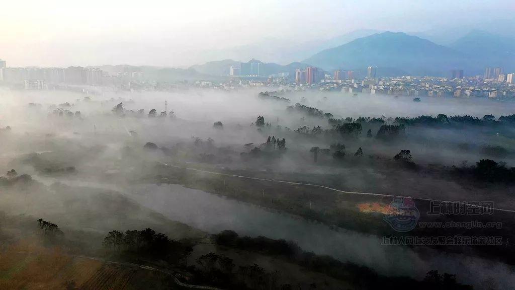 探索光物理学